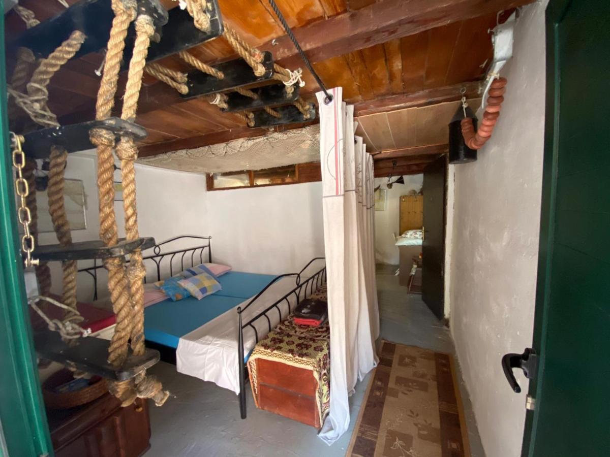 Holiday Home Stiniva Вис Экстерьер фото